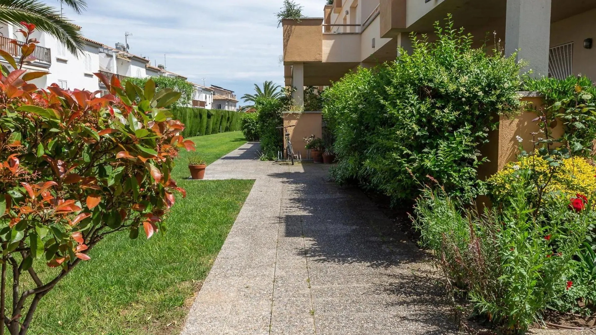 Апартаменты Un Jardin Ля Эскала 0*, Ля Эскала