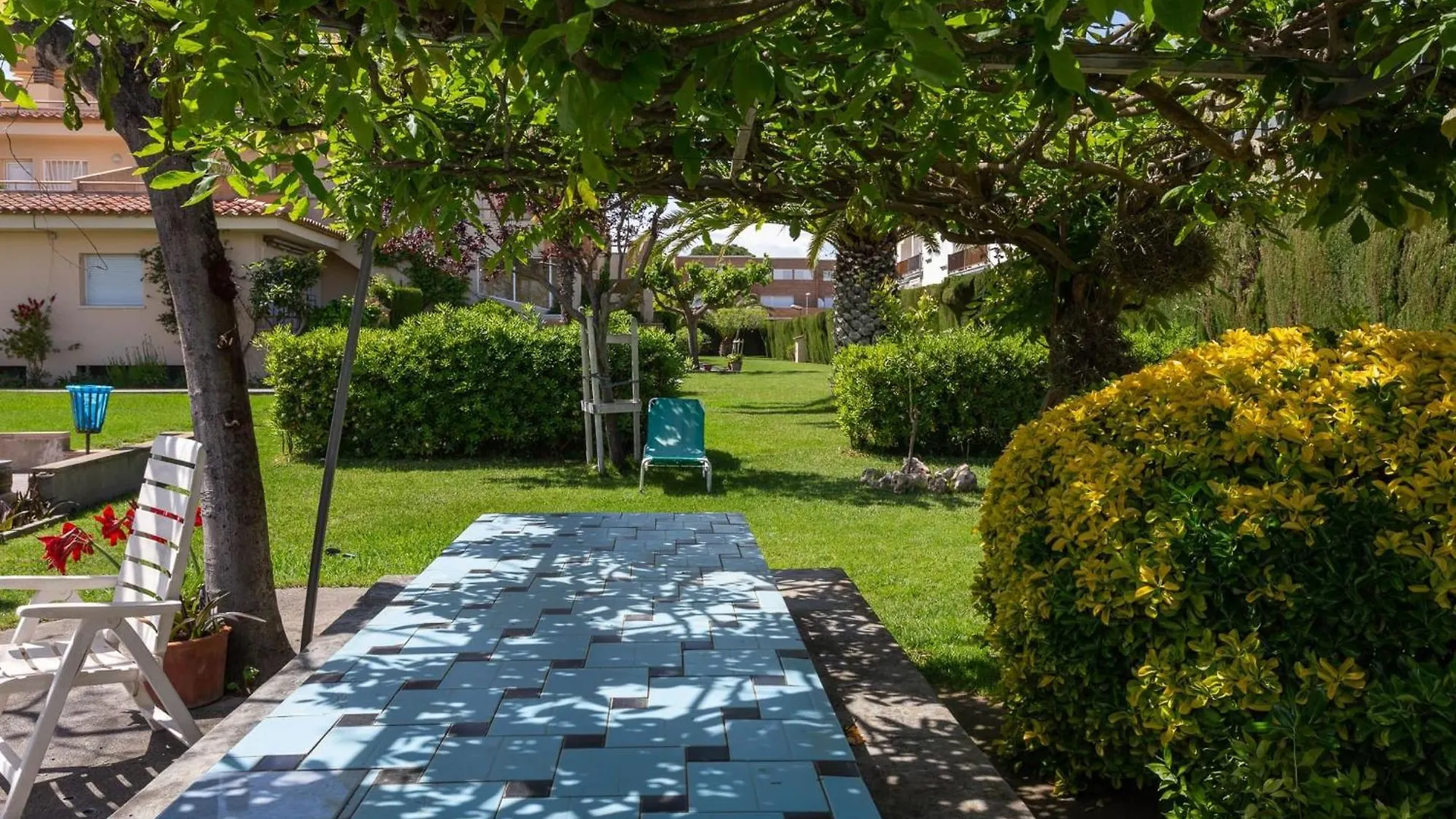Appartement Un Jardin à L' Escala Espagne
