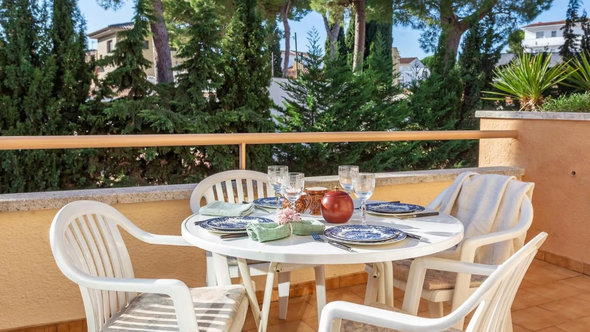 Апартаменты Un Jardin Ля Эскала Испания