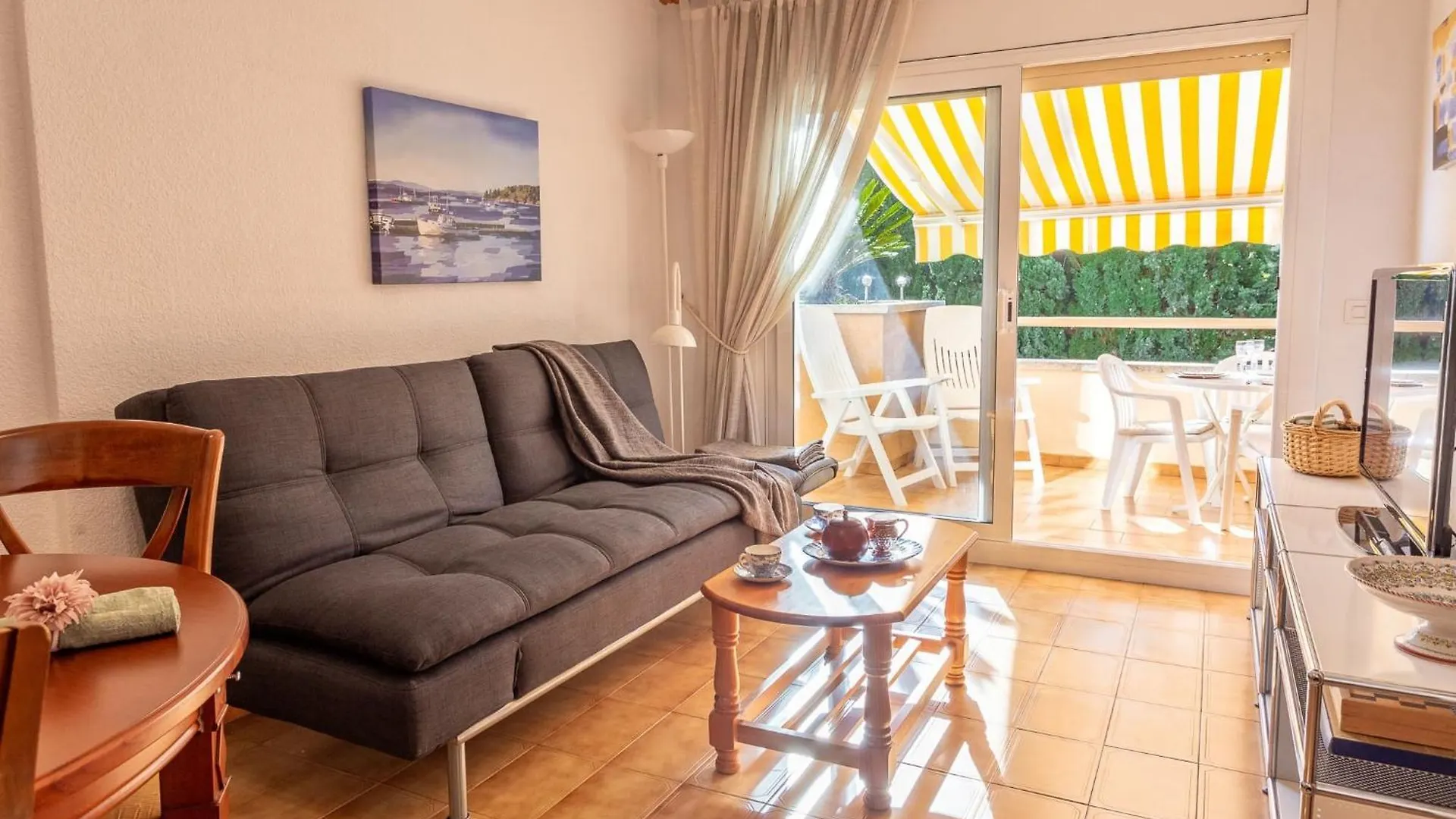 Appartement Un Jardin à L' Escala
